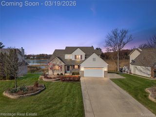 850 Glenmoor Drive, Oxford Charter Township, MI 48371