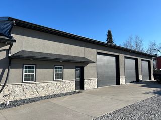 4606 Ave Of The Cities Avenue, Moline, IL 61265