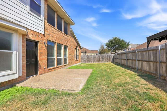 736 Mulberry Lane, Desoto, TX 75115