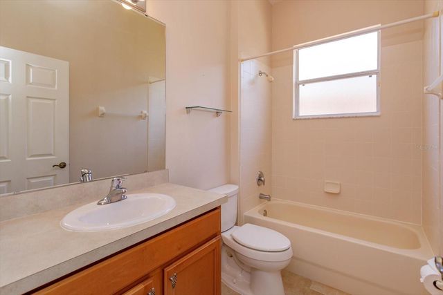 120 CREPE MYRTLE DRIVE, Groveland, FL 34736