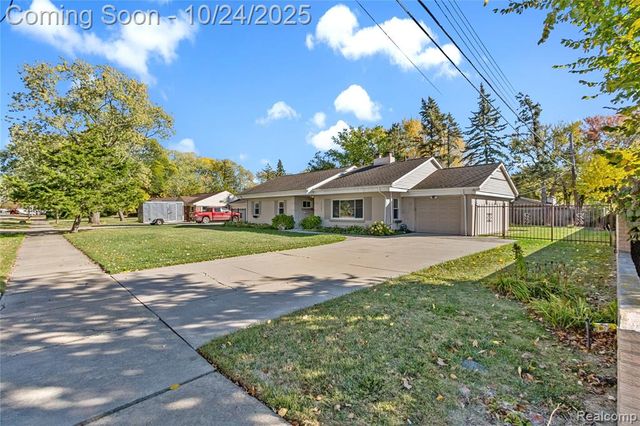 17725 George Washington Drive, Southfield, MI 48075
