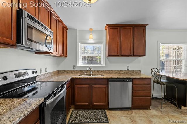 17725 George Washington Drive, Southfield, MI 48075