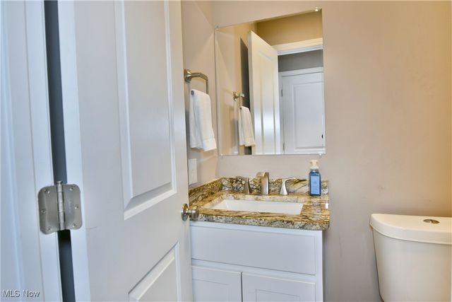 5778 Palmyra Road SW, Warren, OH 44481