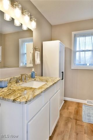 5778 Palmyra Road SW, Warren, OH 44481