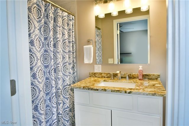 5778 Palmyra Road SW, Warren, OH 44481