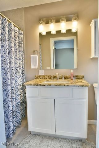 5778 Palmyra Road SW, Warren, OH 44481