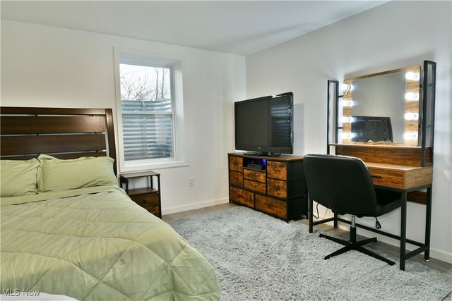 5778 Palmyra Road SW, Warren, OH 44481