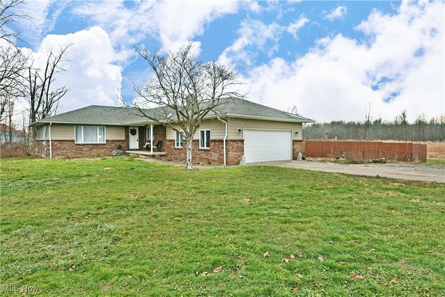 5778 Palmyra Road SW, Warren, OH 44481