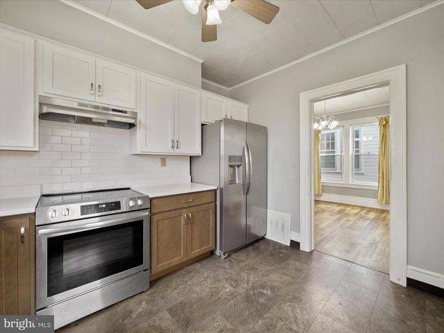 452 S FOURTH ST, Chambersburg, PA 17201