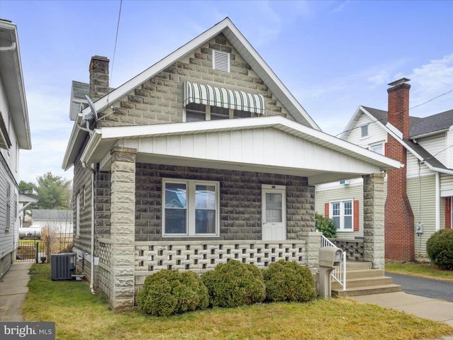 452 S FOURTH ST, Chambersburg, PA 17201