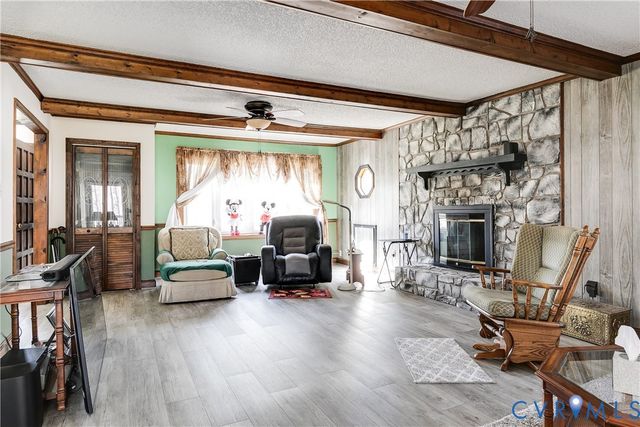 14747 Ramblewood Dr, Chester, VA 23836