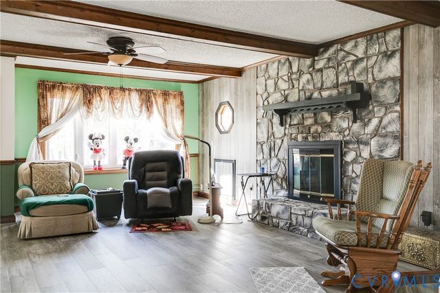 14747 Ramblewood Dr, Chester, VA 23836