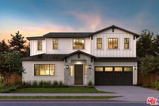 8004 El Manor Avenue, Los Angeles, CA 90045