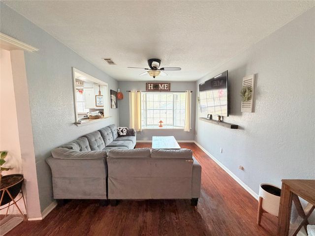 14790 Cypress Drive, Conroe, TX 77302