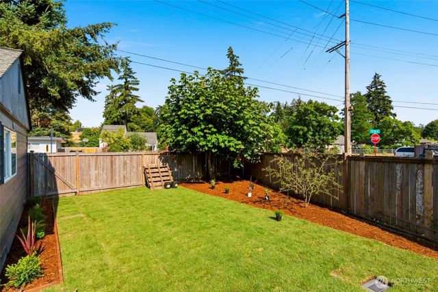 11262 C Street S, Tacoma, WA 98444