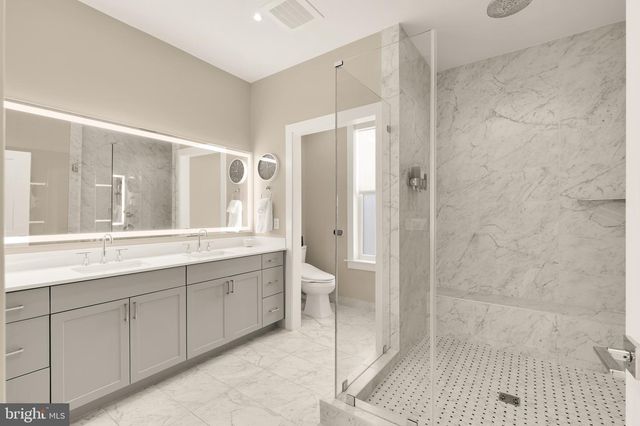 215 MONTGOMERY STREET, Alexandria, VA 22314