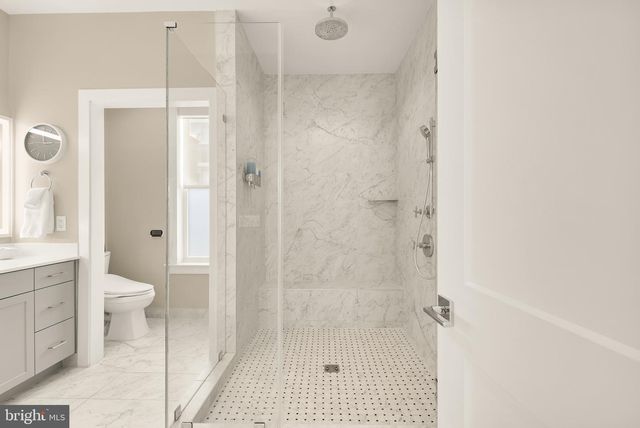 215 MONTGOMERY STREET, Alexandria, VA 22314