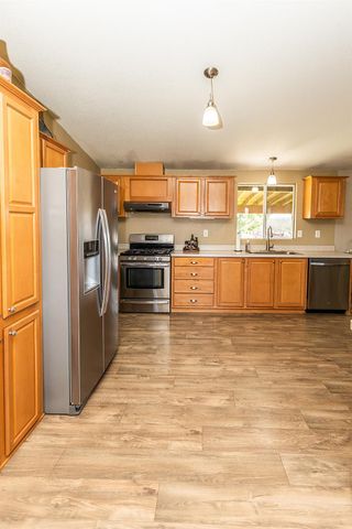 18041 Seidner Ave, Escalon, CA 95320