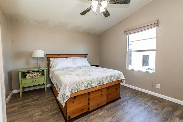 18041 Seidner Ave, Escalon, CA 95320