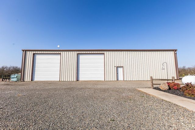 18041 Seidner Ave, Escalon, CA 95320