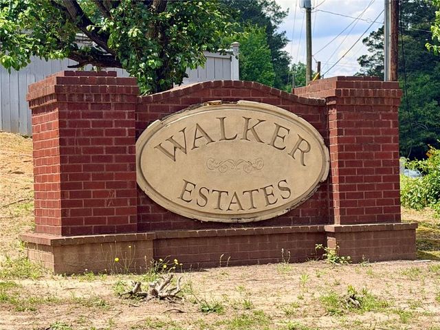 1349 Creekview Circle, Riverdale, GA 30296
