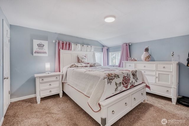 908 9th Street NE, Auburn, WA 98002