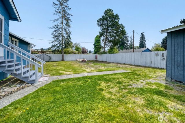 908 9th Street NE, Auburn, WA 98002