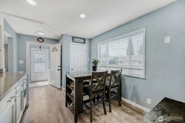 908 9th Street NE, Auburn, WA 98002