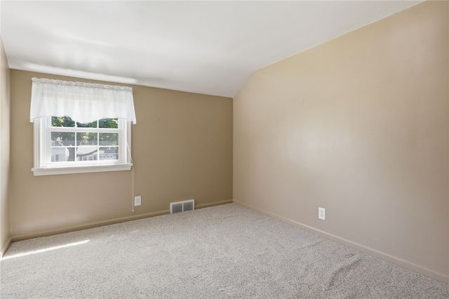 25 Maryvale Drive, Webster, NY 14580
