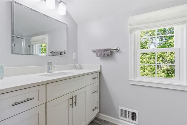 25 Maryvale Drive, Webster, NY 14580