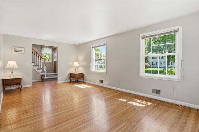 25 Maryvale Drive, Webster, NY 14580