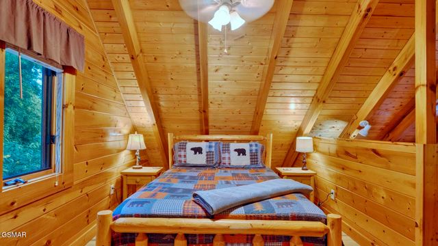 208 Moose Ridge Way, Pigeon Forge, TN 37863