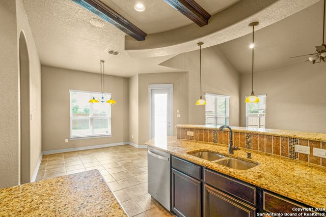 8219 HIGH NOON WAY, San Antonio, TX 78254