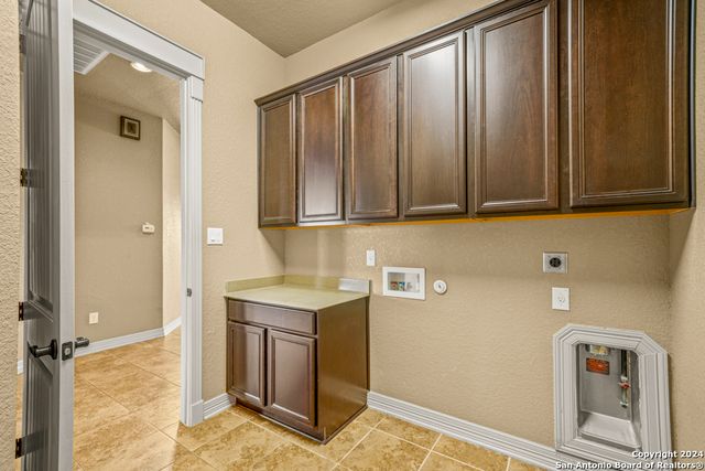 8219 HIGH NOON WAY, San Antonio, TX 78254