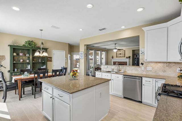 8410 Lexington Court, Rowlett, TX 75089