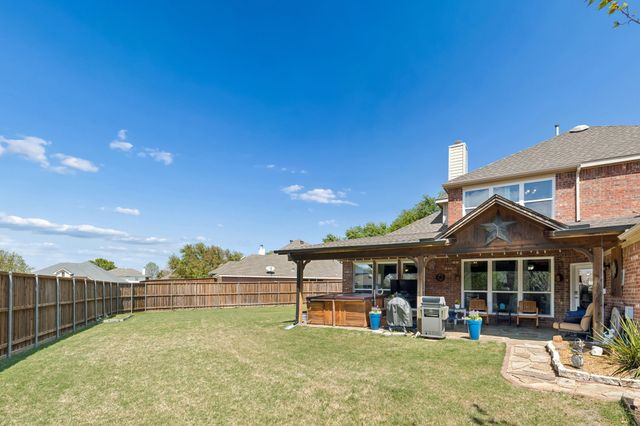 8410 Lexington Court, Rowlett, TX 75089