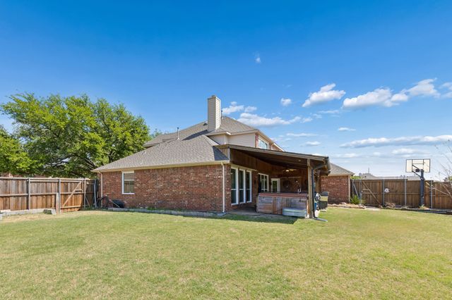 8410 Lexington Court, Rowlett, TX 75089