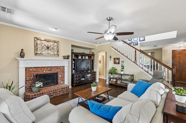 8410 Lexington Court, Rowlett, TX 75089