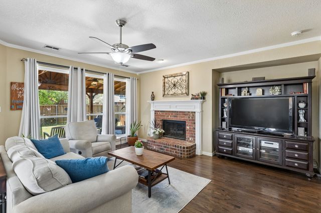 8410 Lexington Court, Rowlett, TX 75089