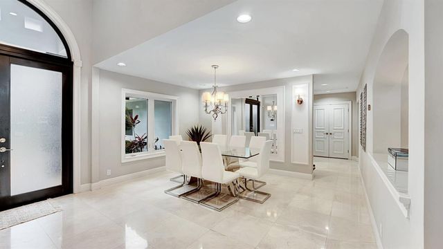 2593 SE 9th Street, Pompano Beach, FL 33062