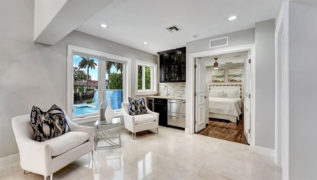 2593 SE 9th Street, Pompano Beach, FL 33062