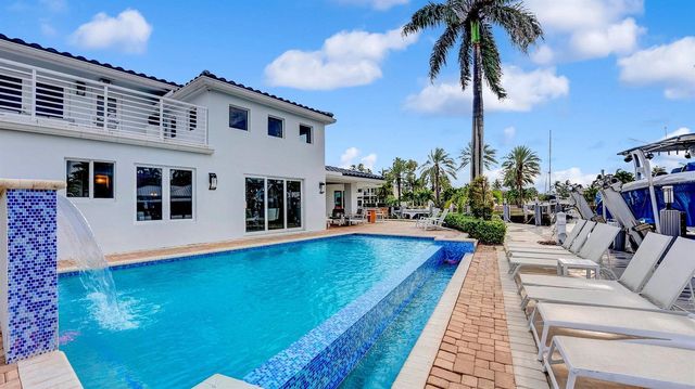 2593 SE 9th Street, Pompano Beach, FL 33062