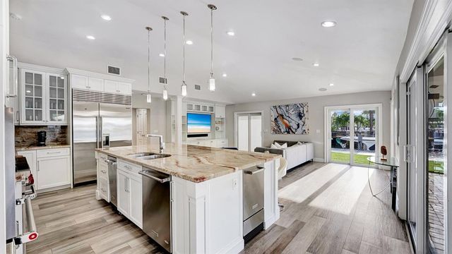 2593 SE 9th Street, Pompano Beach, FL 33062