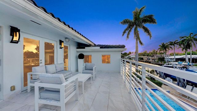 2593 SE 9th Street, Pompano Beach, FL 33062