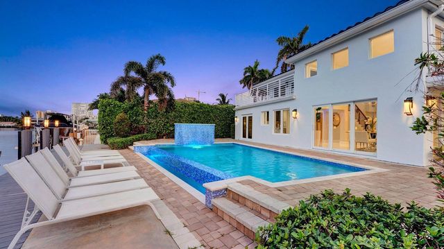 2593 SE 9th Street, Pompano Beach, FL 33062