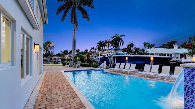 2593 SE 9th Street, Pompano Beach, FL 33062