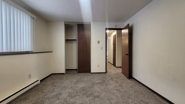 3202-3204 10th Avenue N, Fargo, ND 58102