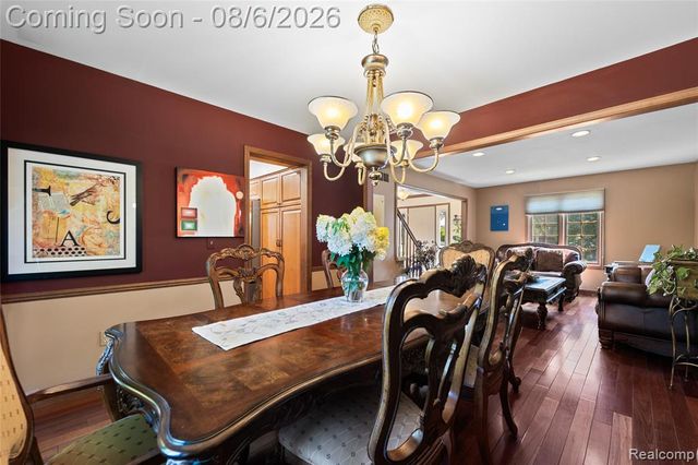 15569 Penn Drive, Livonia, MI 48154
