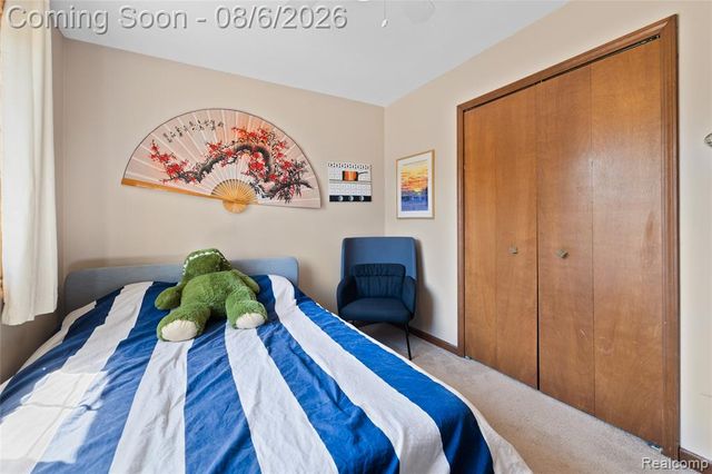 15569 Penn Drive, Livonia, MI 48154