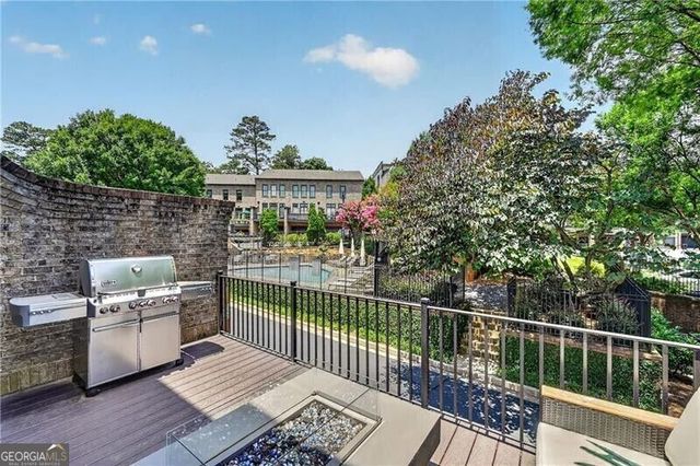 35 Honour Avenue NW, Atlanta, GA 30305